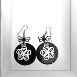 Black and white dangling earrings
